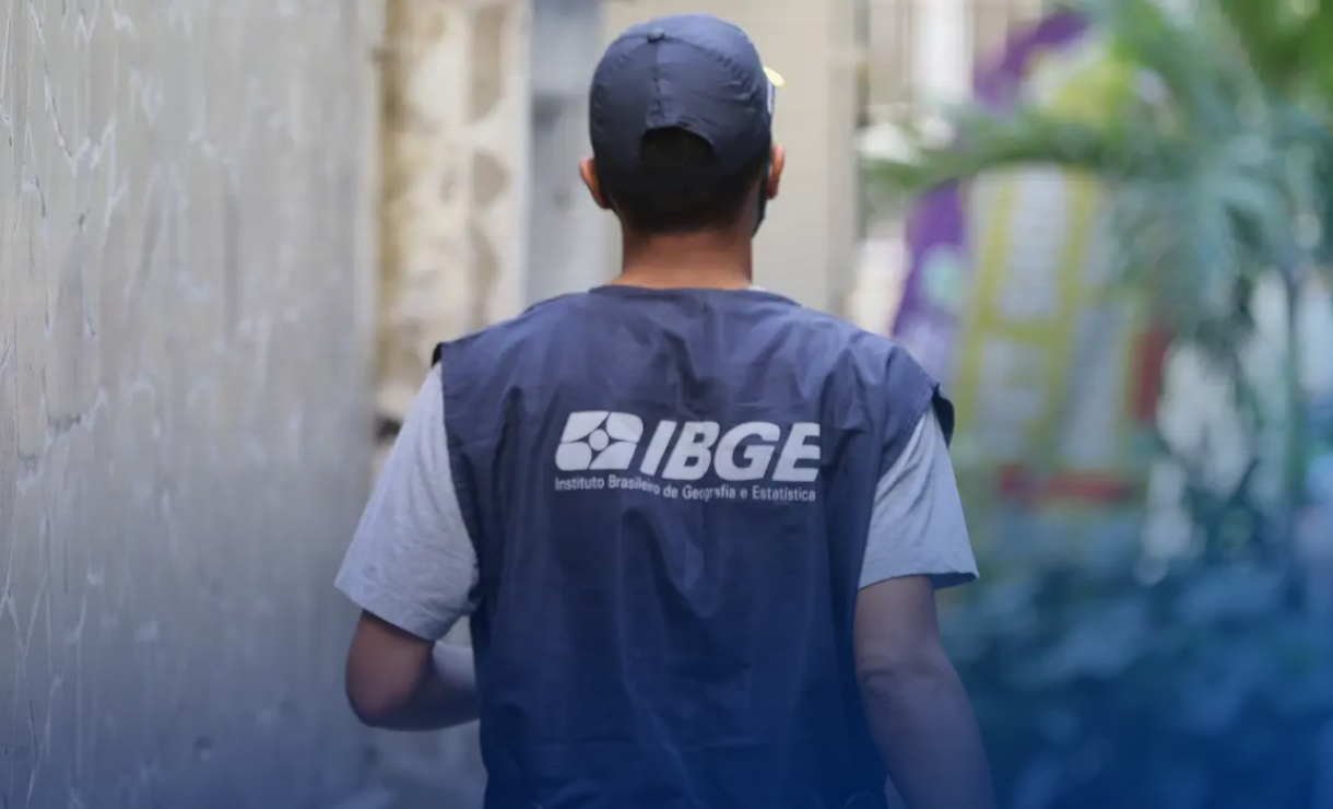 IBGE abre processo seletivo com 39 vagas temporárias e salários de até R$ 3.379,00