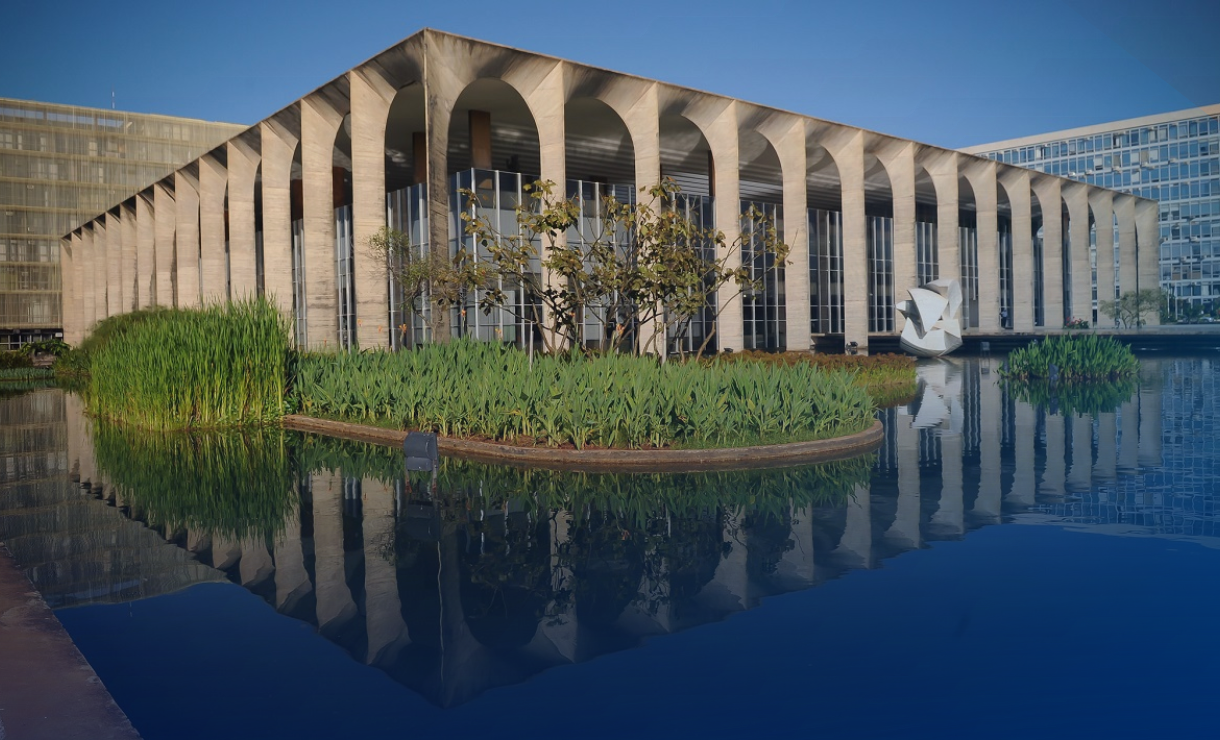 Concurso para diplomata: Itamaraty lança edital com 50 vagas e salário inicial de R$ 22,5 mil