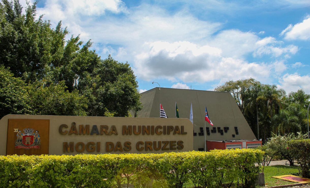 Câmara de Mogi das Cruzes abre concurso com 18 vagas e salários de até R$ 10 mil