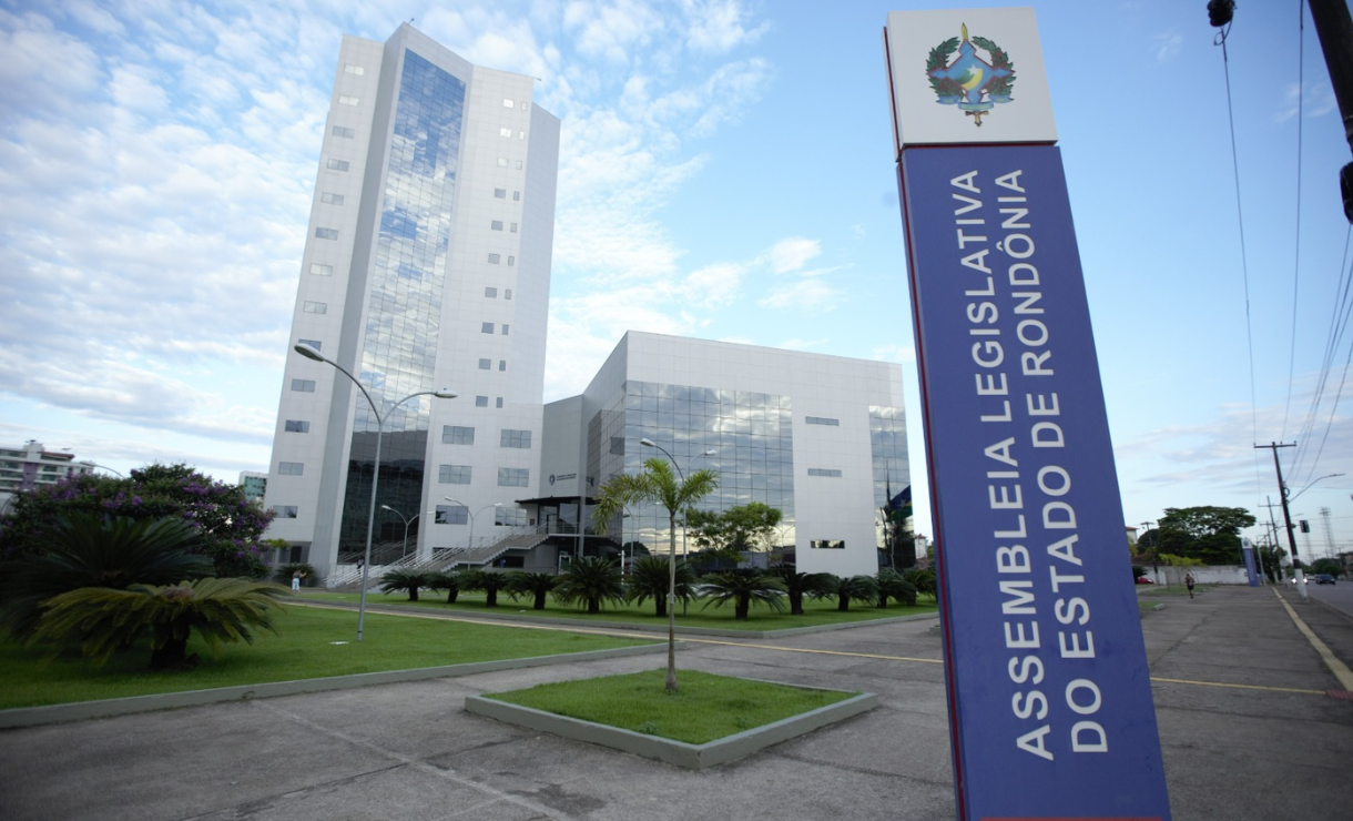 Concurso ALE-RO: Assembleia Legislativa de Rondônia abre 200 vagas com salários de até R$ 24 mil