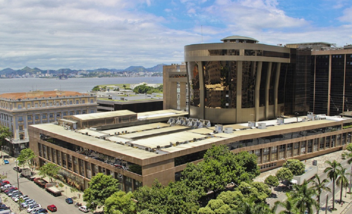 Concurso TJ RJ: Editais são retificados; inscrições estão abertas para dois cargos