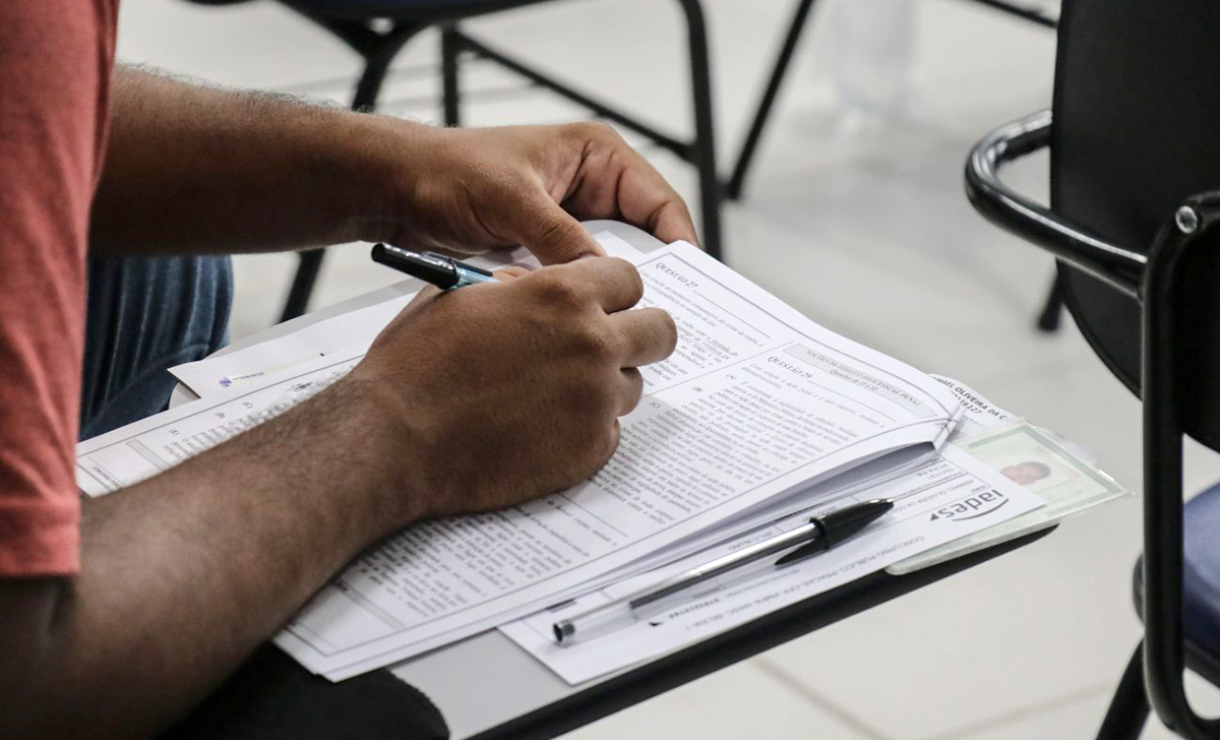 Concursos com CR ou vagas temporárias: Valem a pena fazer?