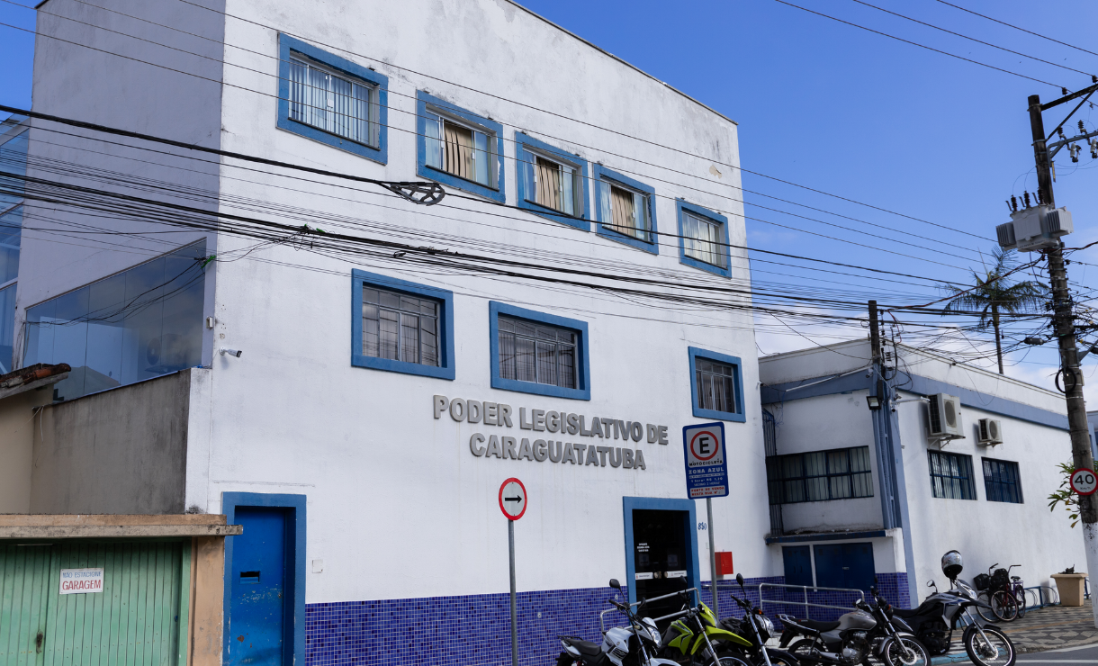 Câmara de Caraguatatuba abre concurso público com 87 vagas e salários de até R$ 14 mil