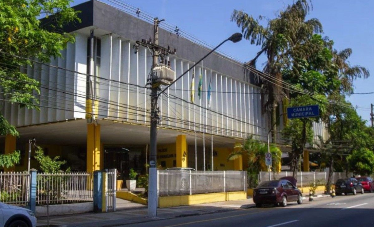 Sai edital do concurso Câmara de Volta Redonda (RJ) com salários de até R$ 3,3 mil