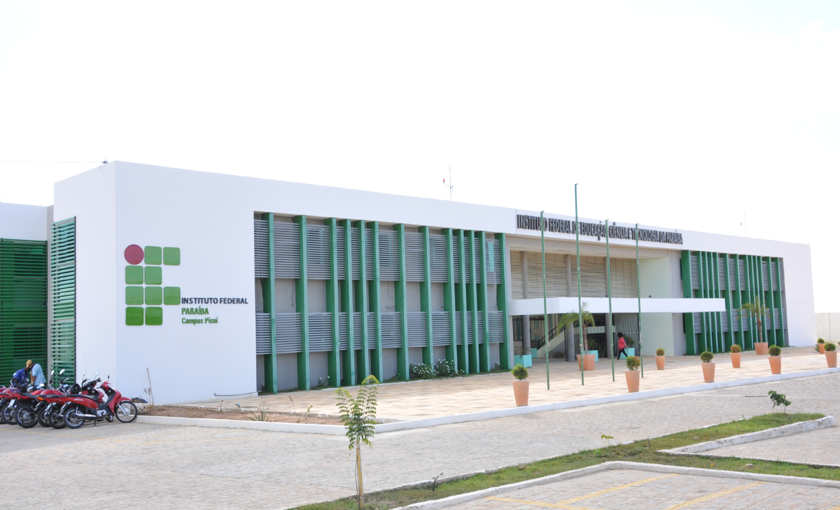 Inscrições do concurso para professor do IFPB são prorrogadas; salários chegam a R$ 13,2 mil